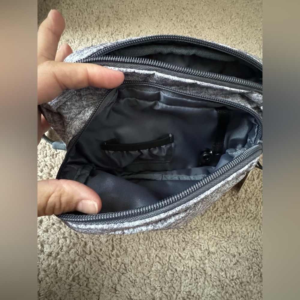 Adidas Unisex Must Have Waist Pack - Picture 6 of 6